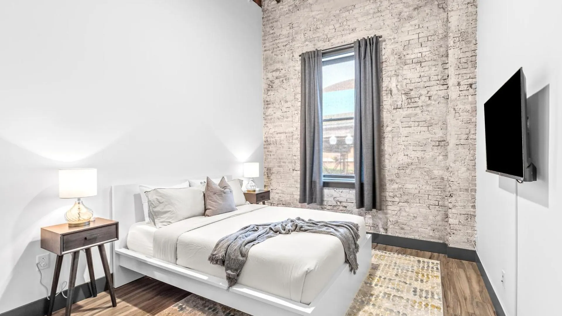 2Br Loft-Gated Parking-Wd-P104 Lejlighed Saint Louis